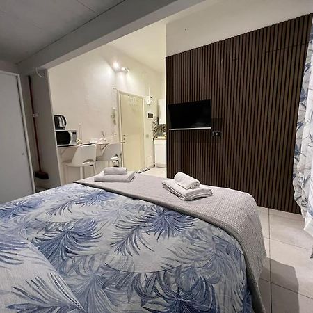 Tiny & Cosy Studio Flat In Комо Екстер'єр фото
